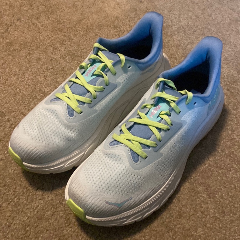 Hoka Arahi 7